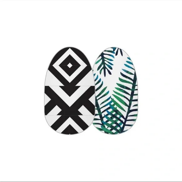 *Retired* Color Street: Costa Rica Escape | Island Geometric Summer Palm White - Picture 11 of 12